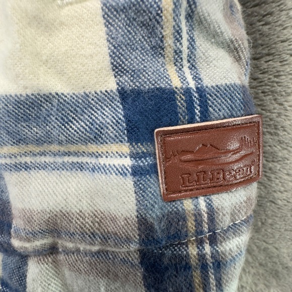 L.L. Bean Women's Scotch Plaid Sherpa-Lined Shirt XL - Picture 6 of 9